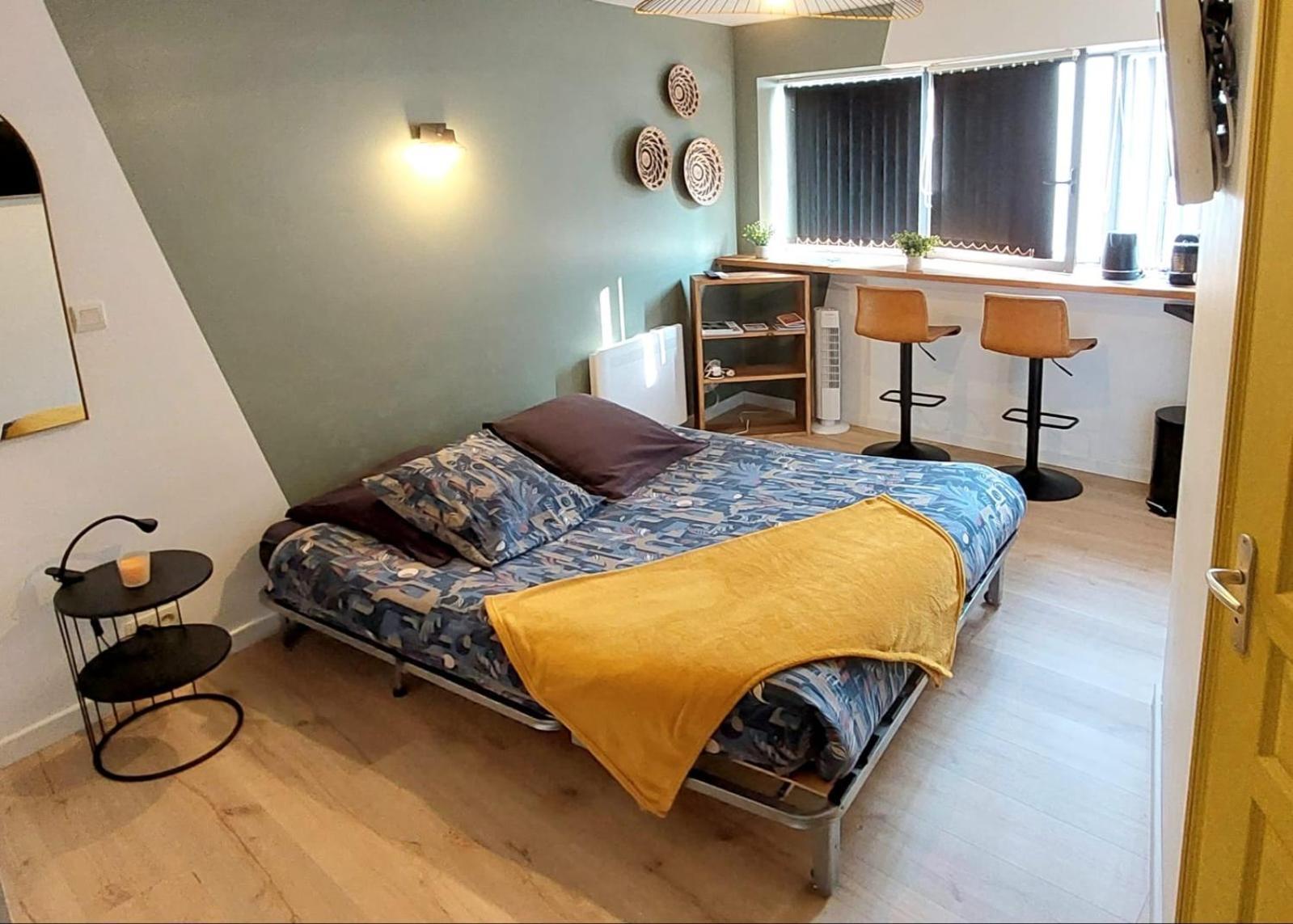 Vannes: Charmant Studio Sur Le Port ภายนอก รูปภาพ